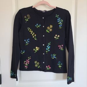 Northern Isles Black Button Up Floral Embroidered Cardigan Sweater Size Small